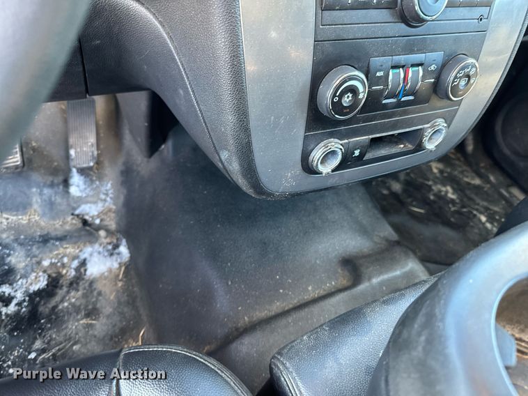 image for item OD9939 2008 Chevrolet Suburban SUV