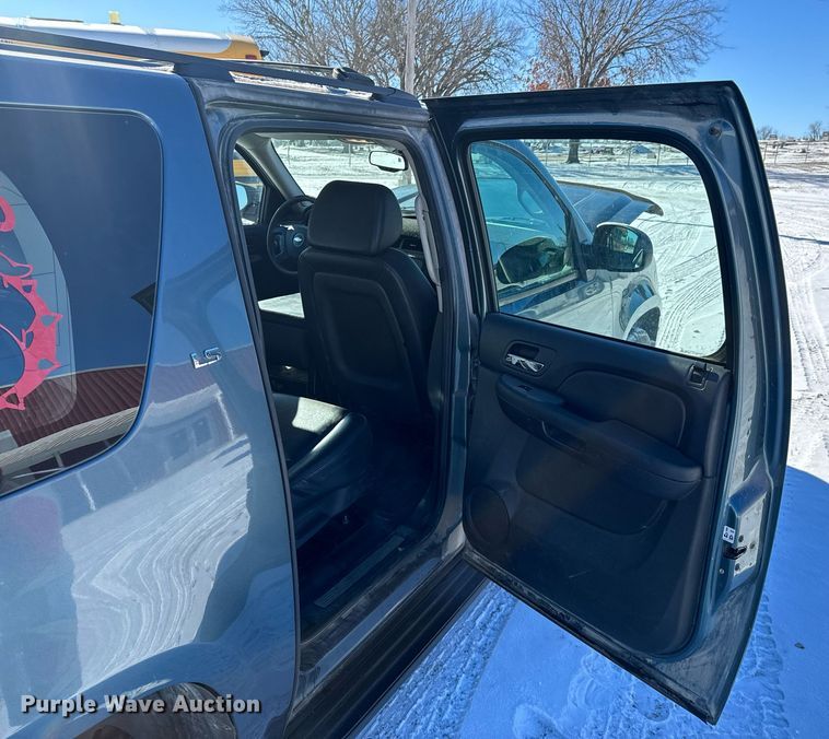 image for item OD9939 2008 Chevrolet Suburban SUV