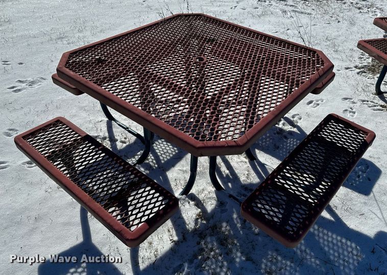 image for item OD9941 (4) picnic tables