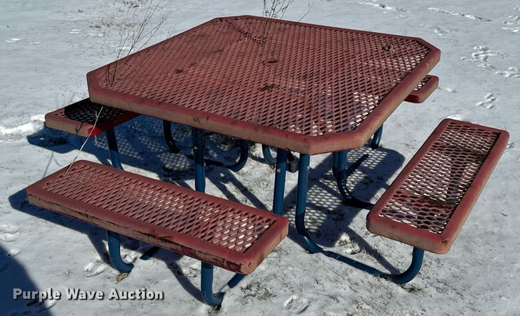 image for item OD9941 (4) picnic tables