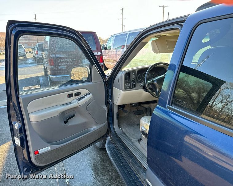 image for item OD9956 2002 Chevrolet Tahoe  SUV