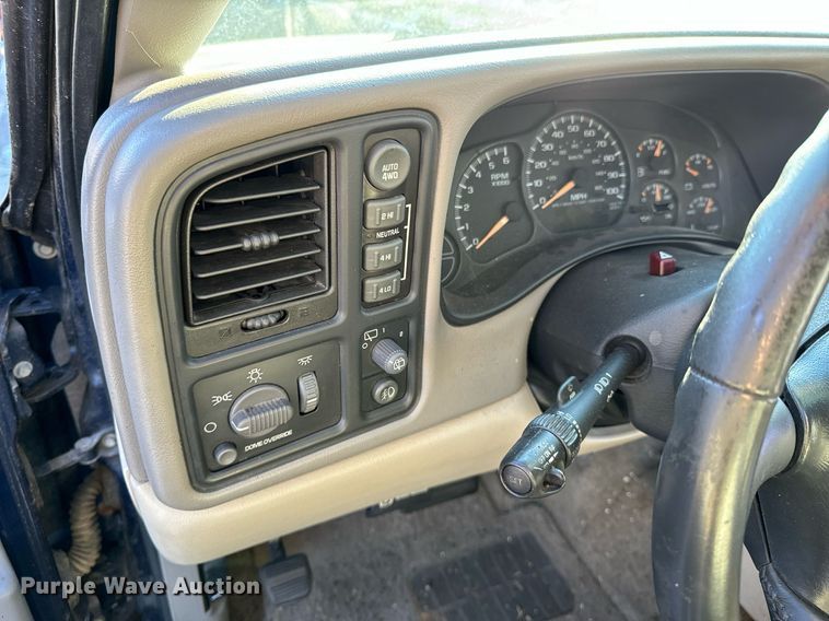 image for item OD9956 2002 Chevrolet Tahoe  SUV