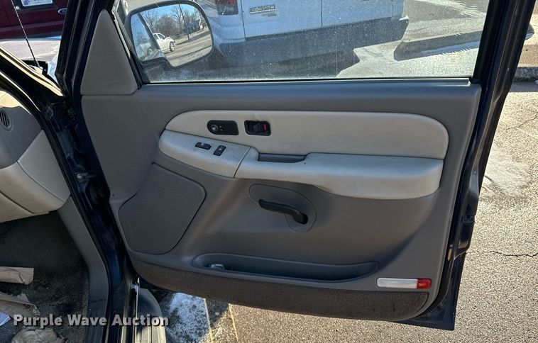 image for item OD9956 2002 Chevrolet Tahoe  SUV