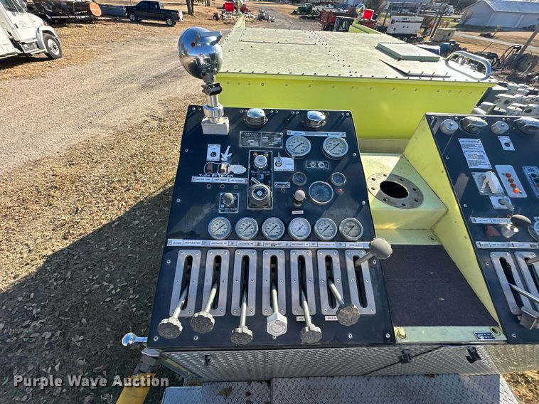 image for item OK9171 1991 Kovatch Corp P22 fire truck