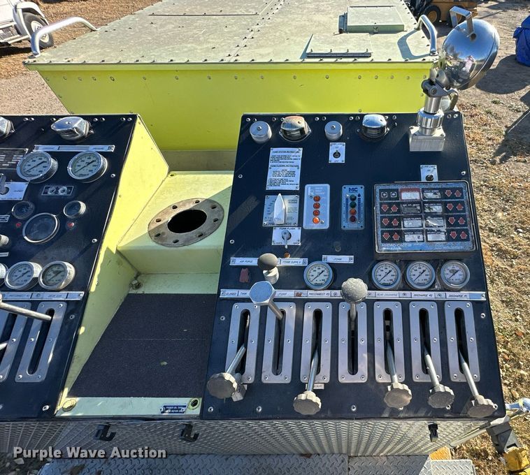 image for item OK9171 1991 Kovatch Corp P22 fire truck