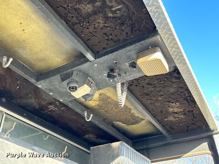 image for item OK9171 1991 Kovatch Corp P22 fire truck