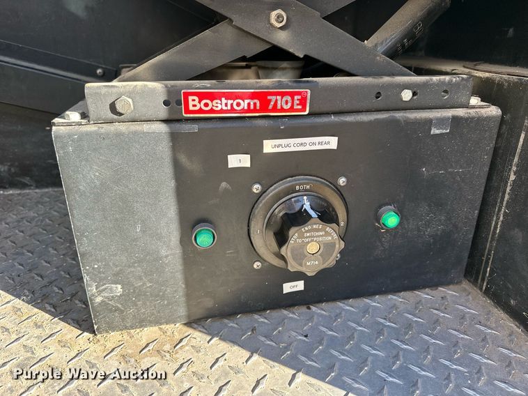 image for item OK9171 1991 Kovatch Corp P22 fire truck