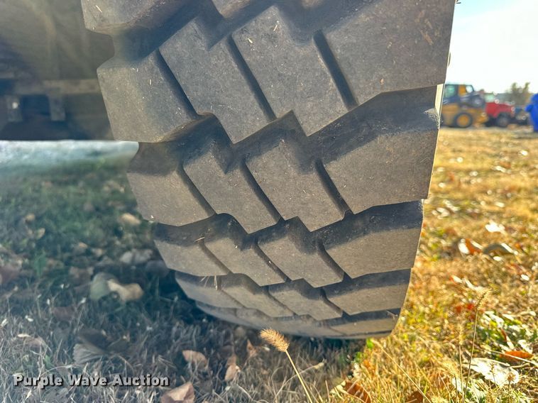 image for item OK9171 1991 Kovatch Corp P22 fire truck