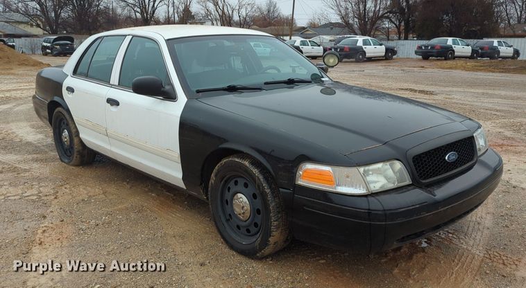 image for item OL9227 2010 Ford  Crown Victoria Police Interceptor 