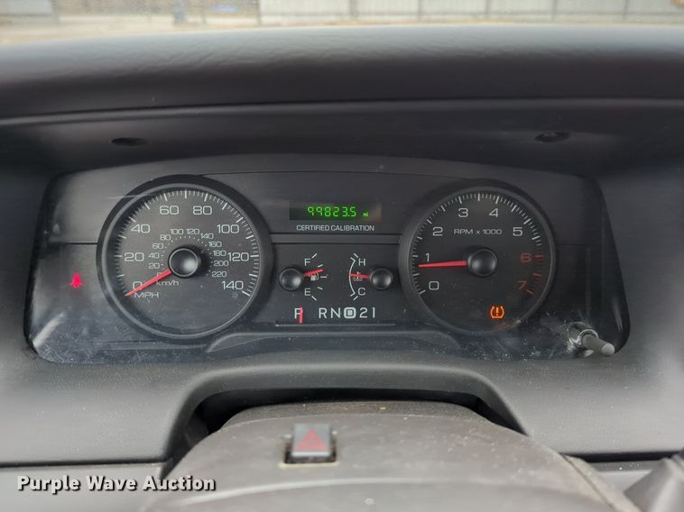 image for item OL9227 2010 Ford  Crown Victoria Police Interceptor 