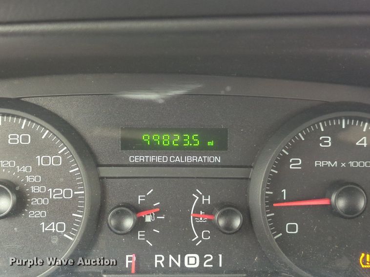 image for item OL9227 2010 Ford  Crown Victoria Police Interceptor 