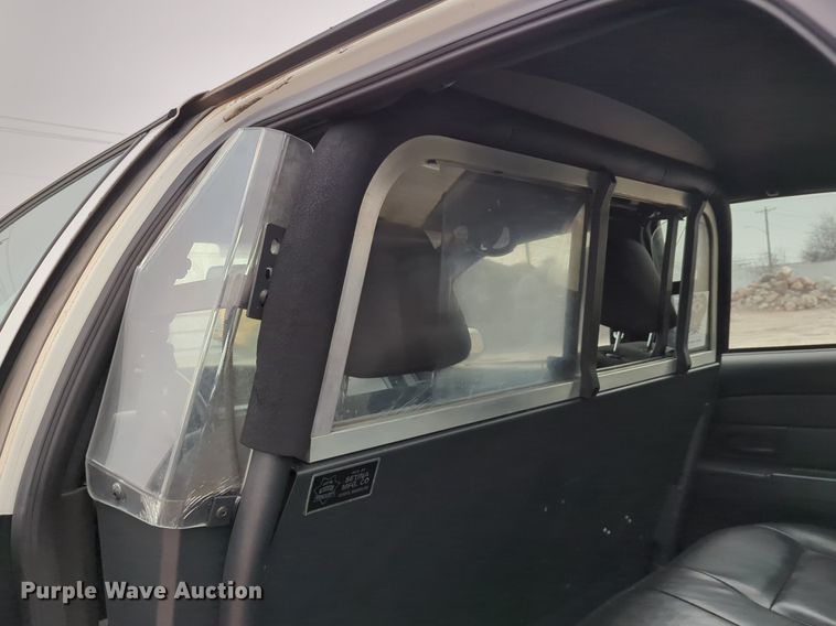 image for item OL9227 2010 Ford  Crown Victoria Police Interceptor 