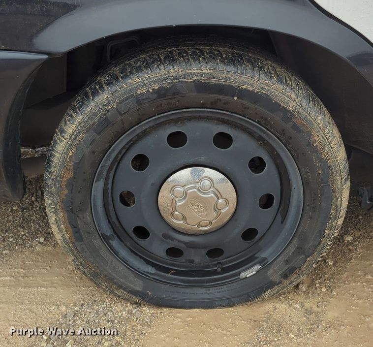 image for item OL9227 2010 Ford  Crown Victoria Police Interceptor 