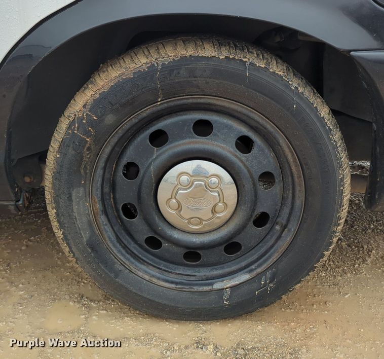 image for item OL9227 2010 Ford  Crown Victoria Police Interceptor 