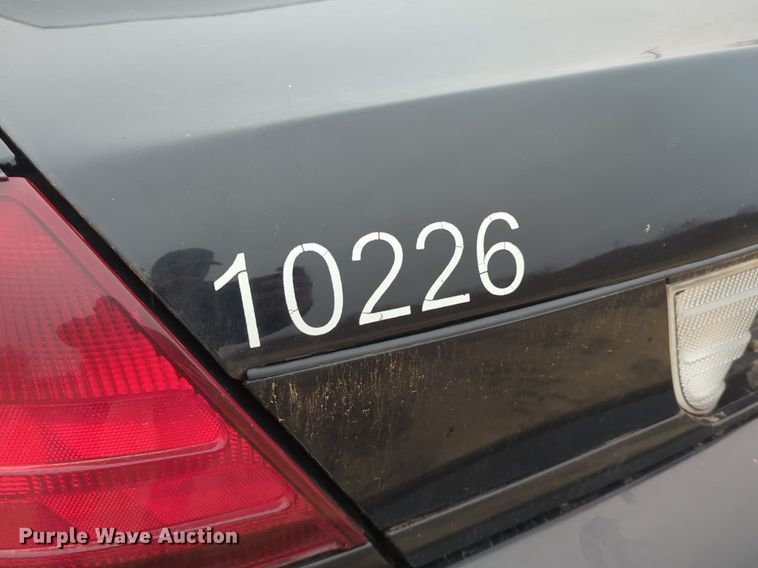 image for item OL9228 2010 Ford  Crown Victoria Police Interceptor 