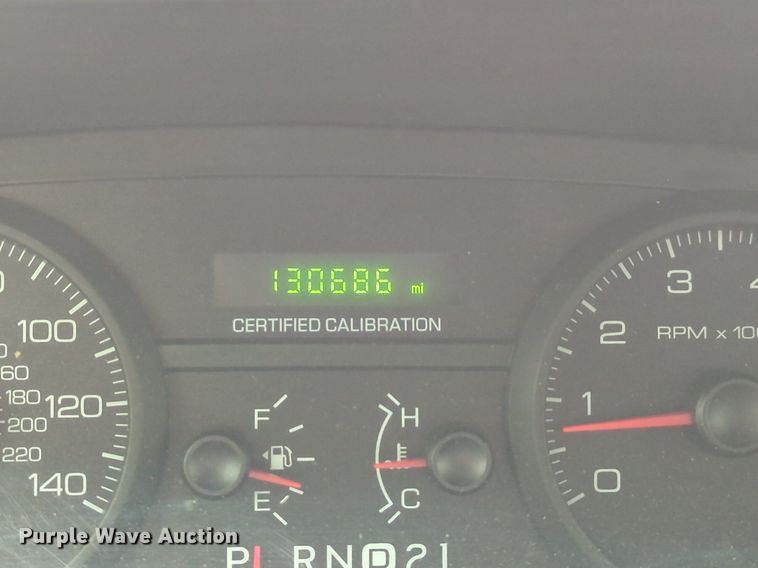 image for item OL9228 2010 Ford  Crown Victoria Police Interceptor 