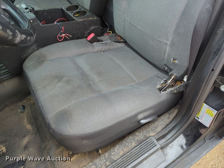 image for item OL9228 2010 Ford  Crown Victoria Police Interceptor 