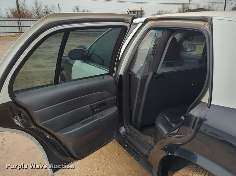 image for item OL9228 2010 Ford  Crown Victoria Police Interceptor 