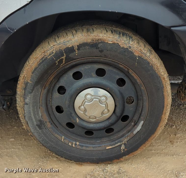 image for item OL9228 2010 Ford  Crown Victoria Police Interceptor 