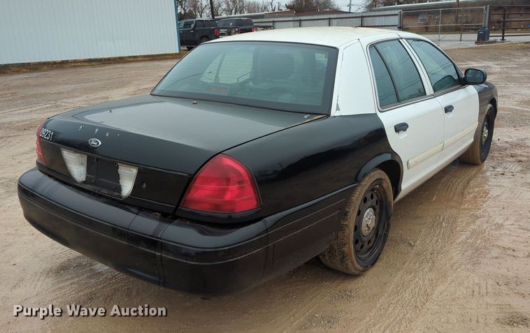 image for item OL9229 2009 Ford  Crown Victoria Police Interceptor 