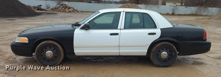 image for item OL9229 2009 Ford  Crown Victoria Police Interceptor 