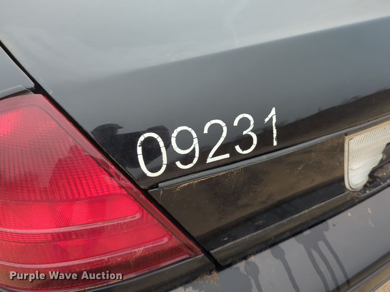 image for item OL9229 2009 Ford  Crown Victoria Police Interceptor 