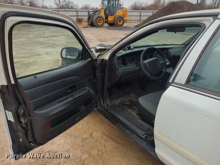 image for item OL9229 2009 Ford  Crown Victoria Police Interceptor 