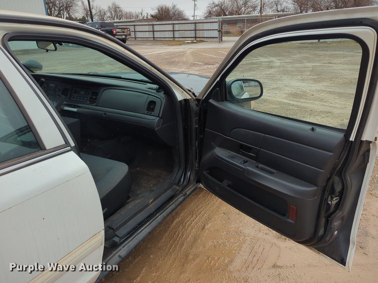 image for item OL9229 2009 Ford  Crown Victoria Police Interceptor 