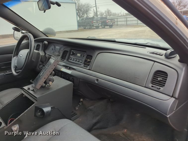 image for item OL9229 2009 Ford  Crown Victoria Police Interceptor 