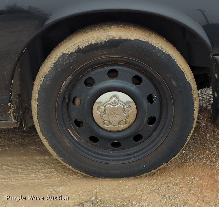 image for item OL9229 2009 Ford  Crown Victoria Police Interceptor 