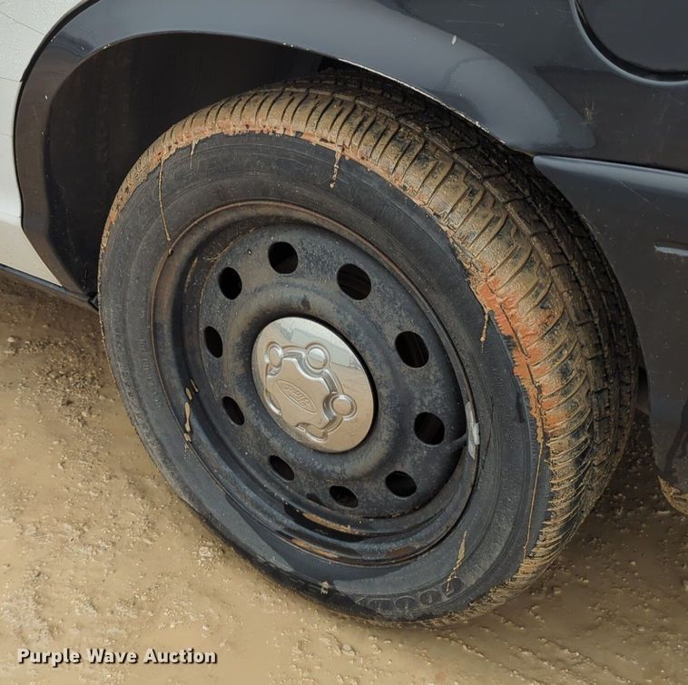 image for item OL9229 2009 Ford  Crown Victoria Police Interceptor 