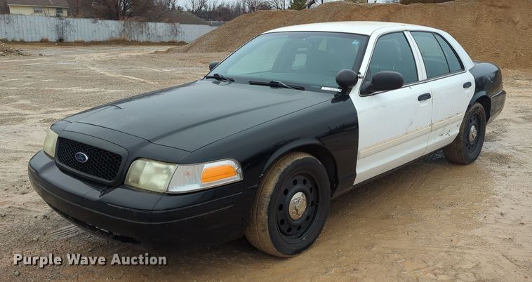 image for item OL9230 2010 Ford Crown Victoria Police Interceptor 