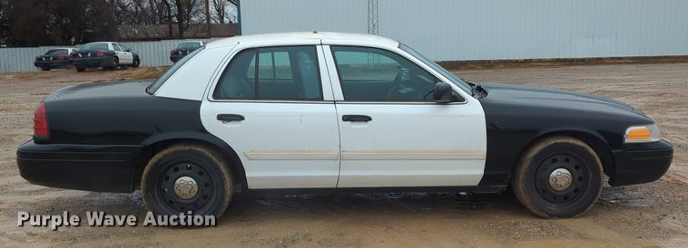 image for item OL9230 2010 Ford Crown Victoria Police Interceptor 