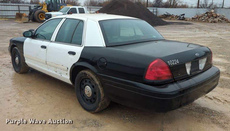 image for item OL9230 2010 Ford Crown Victoria Police Interceptor 