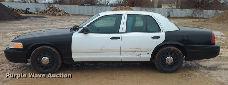 image for item OL9230 2010 Ford Crown Victoria Police Interceptor 