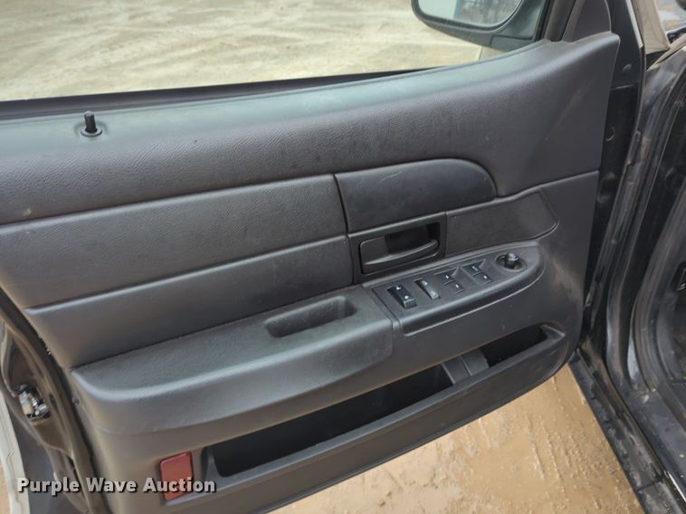 image for item OL9230 2010 Ford Crown Victoria Police Interceptor 