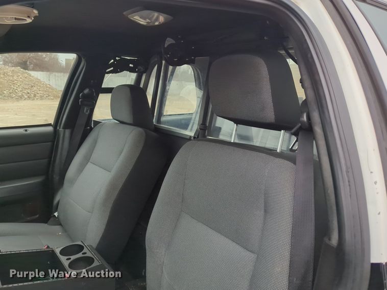 image for item OL9230 2010 Ford Crown Victoria Police Interceptor 