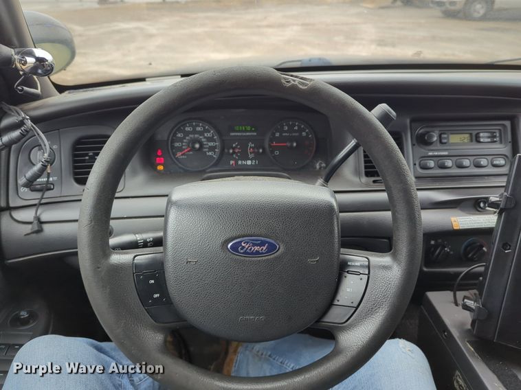 image for item OL9230 2010 Ford Crown Victoria Police Interceptor 