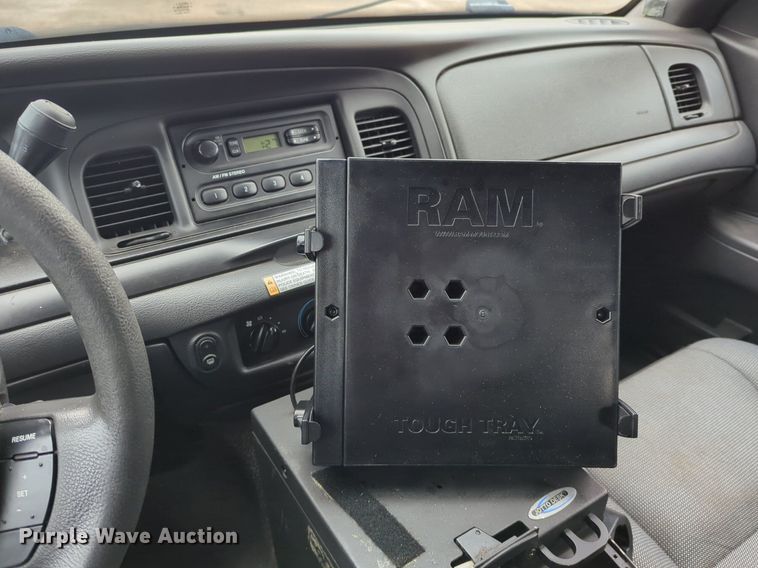 image for item OL9230 2010 Ford Crown Victoria Police Interceptor 