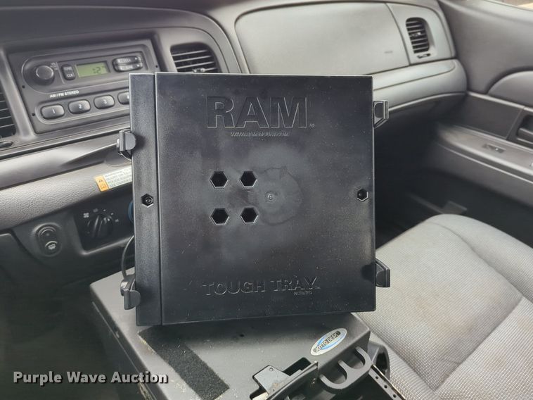 image for item OL9230 2010 Ford Crown Victoria Police Interceptor 