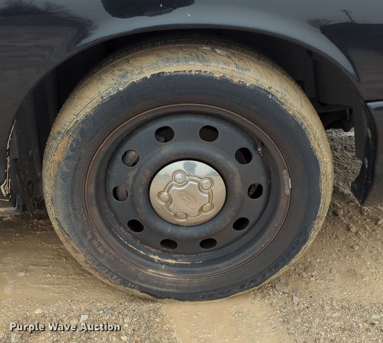 image for item OL9230 2010 Ford Crown Victoria Police Interceptor 