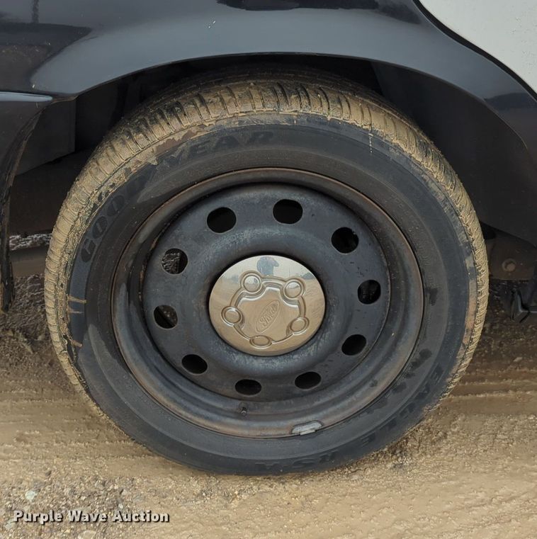 image for item OL9230 2010 Ford Crown Victoria Police Interceptor 