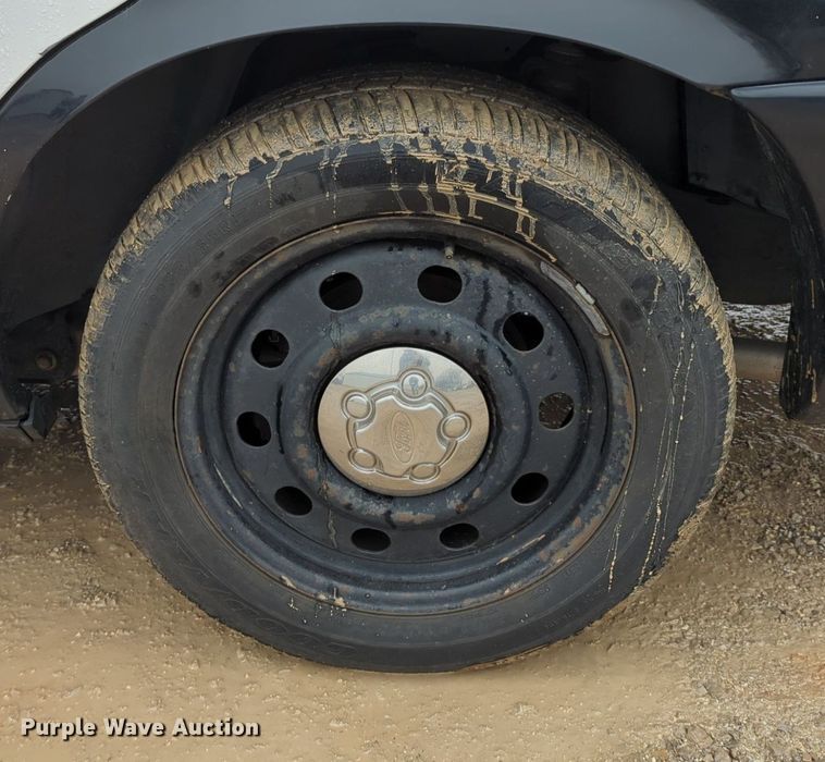 image for item OL9230 2010 Ford Crown Victoria Police Interceptor 