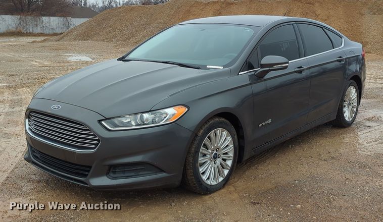 image for item OL9231 2015 Ford Fusion Hybrid 