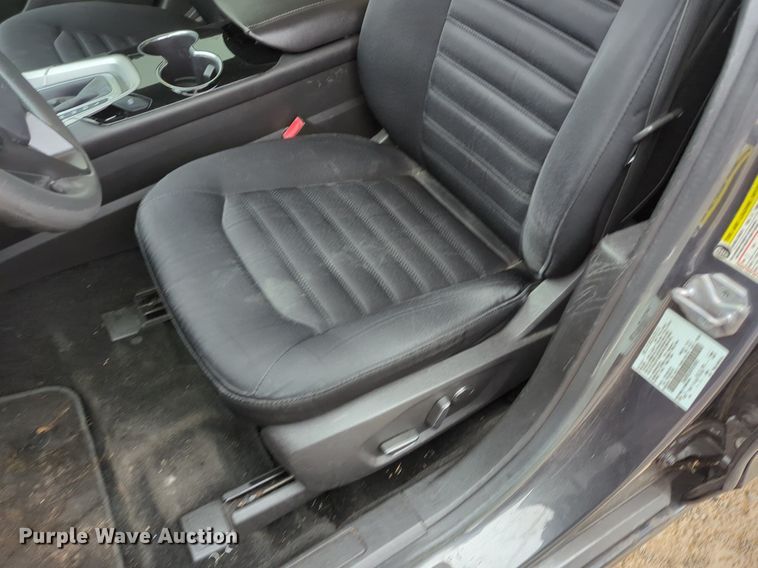 image for item OL9231 2015 Ford Fusion Hybrid 