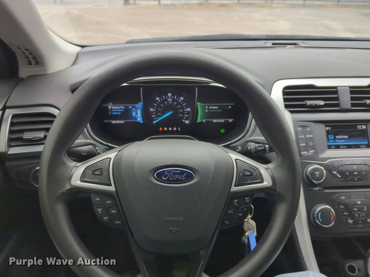 image for item OL9231 2015 Ford Fusion Hybrid 