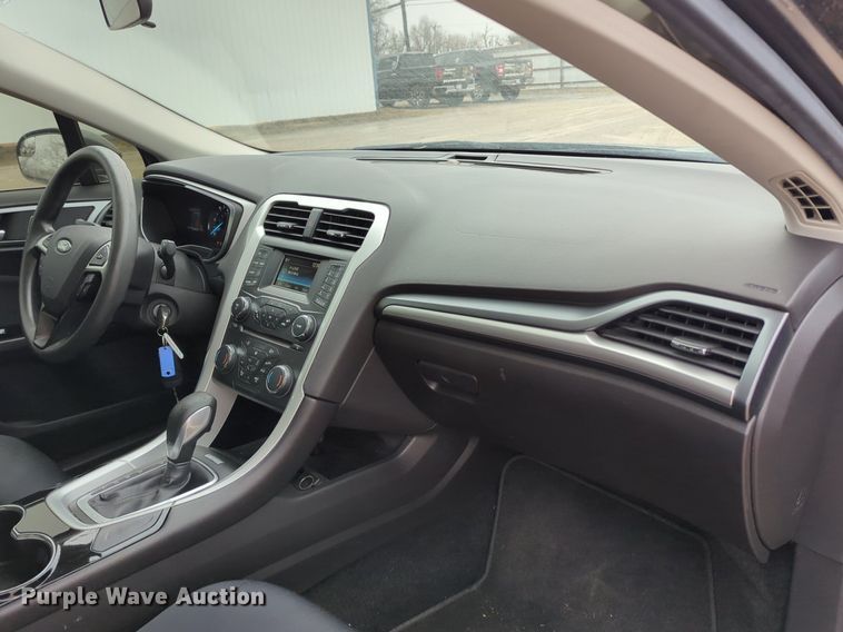 image for item OL9231 2015 Ford Fusion Hybrid 