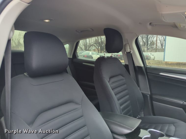 image for item OL9231 2015 Ford Fusion Hybrid 