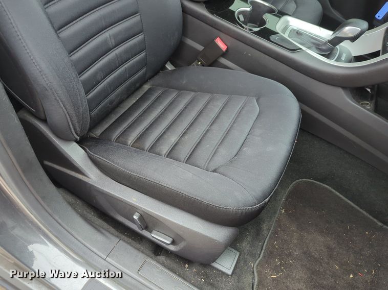 image for item OL9231 2015 Ford Fusion Hybrid 