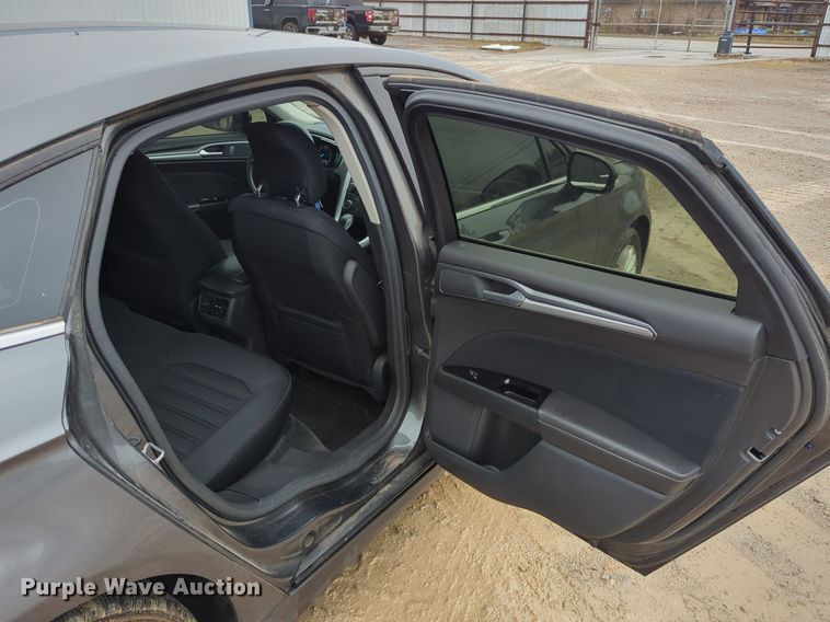 image for item OL9231 2015 Ford Fusion Hybrid 